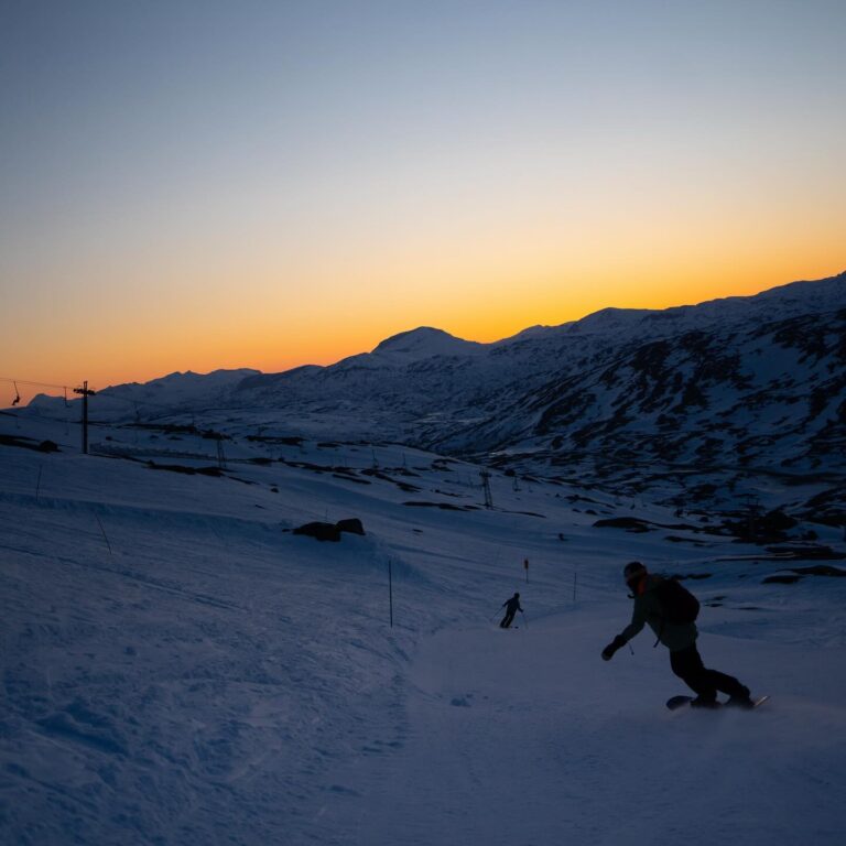 Riksgränsen rouvre ses portes pour le ski en plein été