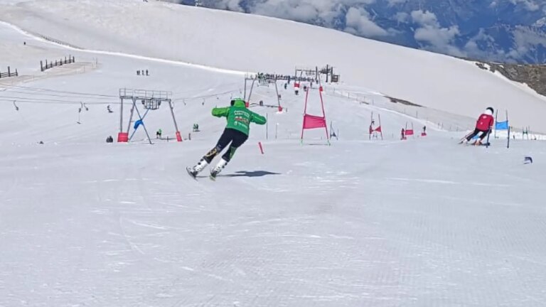 Le Panticosa Ski Club débute sa pré-saison sur le glacier Los Dos Alpes